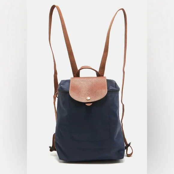 EUC LEATHER LONGCHAMP BACKPACK Longchamp | Bags | Longchamp Navy Backpack Euc | Poshmark main image 4